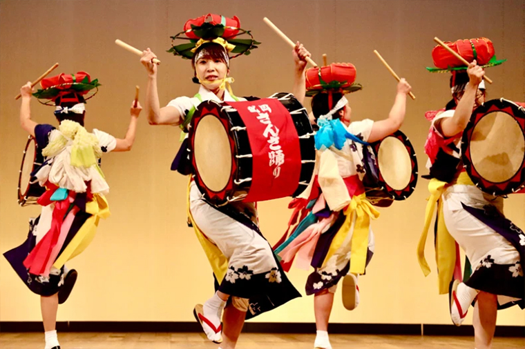 花卷溫泉禦祭廣場01三小圖760x506.jpg